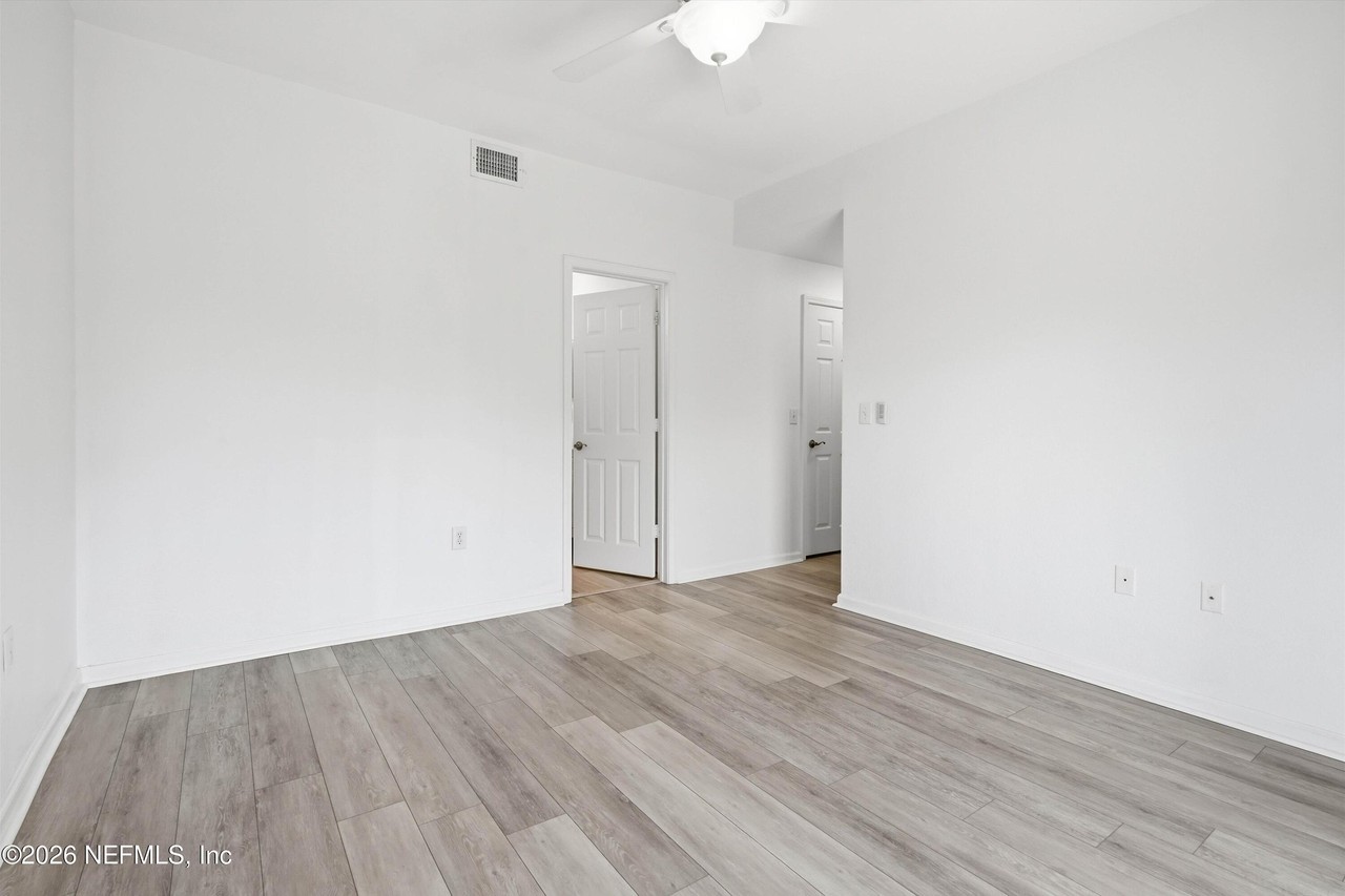10075A Gate Pkwy N #701 - Photo 4 of 35