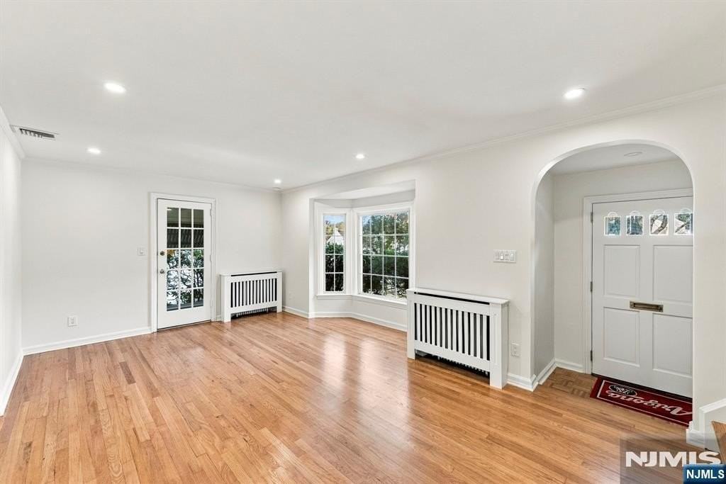 16 Hillcrest Rd - Photo 2 of 23