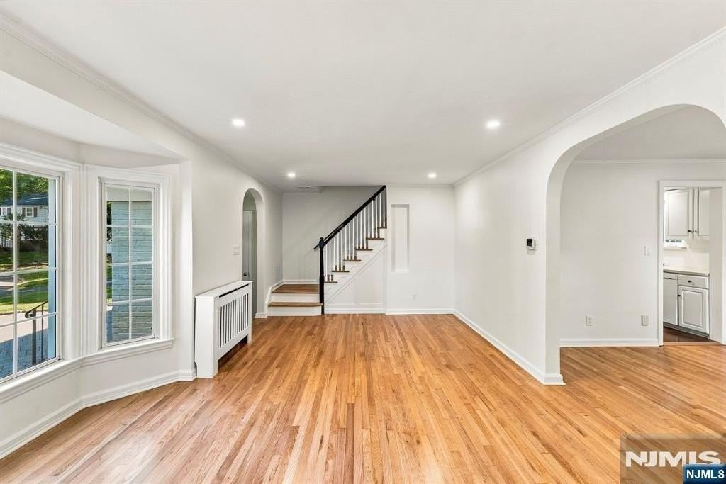 16 Hillcrest Rd - Photo 3 of 23