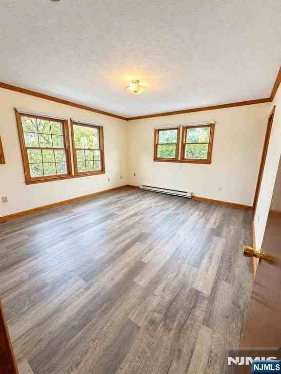 51 E Sheffield Ave #B - Photo 4 of 10