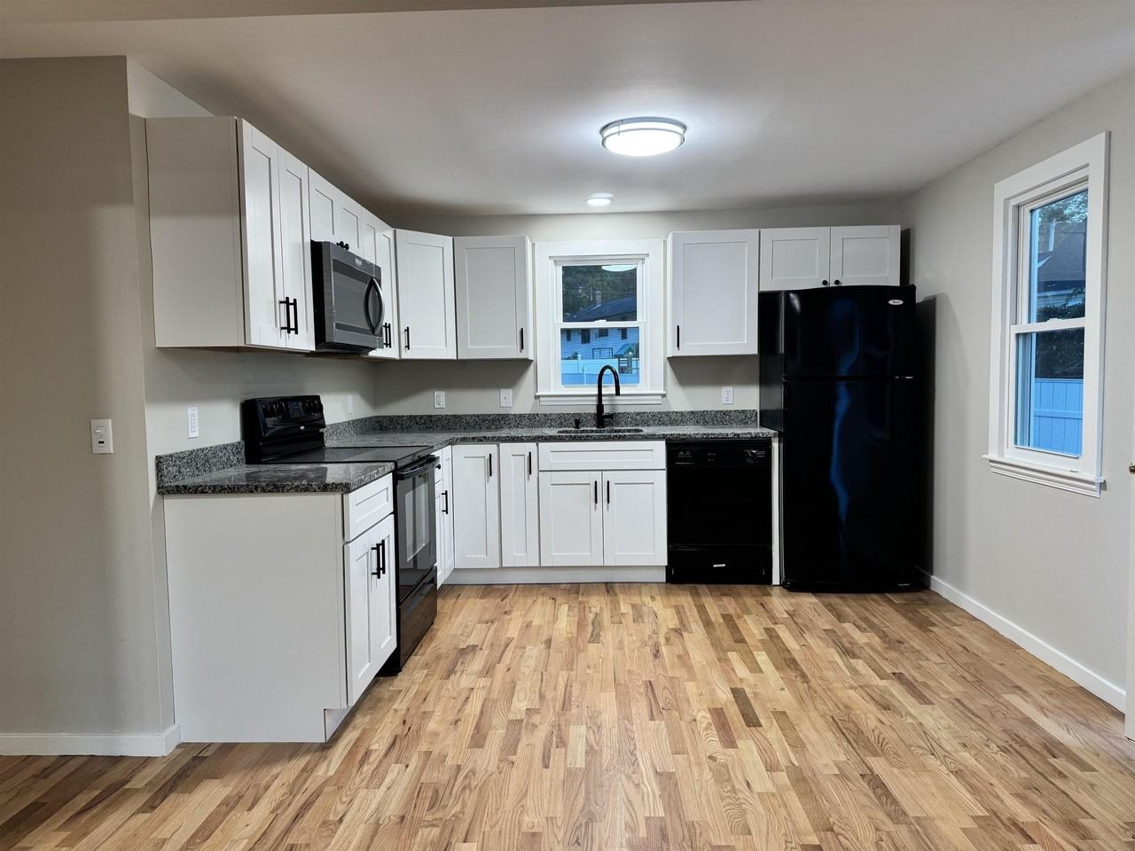 361 Elgin Ave - Photo 2 of 18