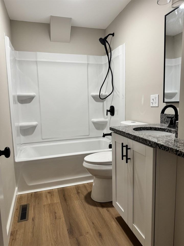 361 Elgin Ave - Photo 6 of 18