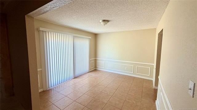7129 S Canton Ave - Photo 5 of 14