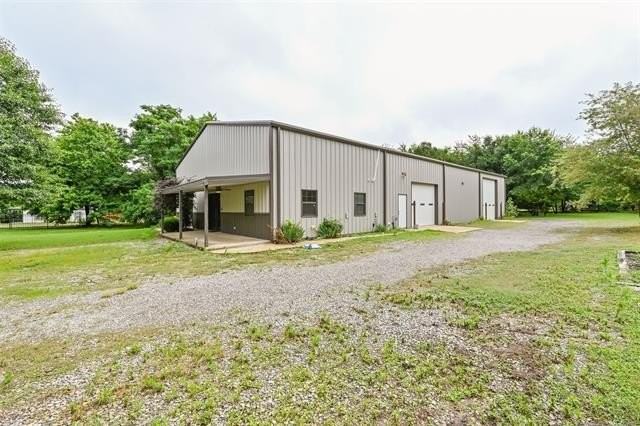 12837 S 193rd Avenue - Photo 4 of 50