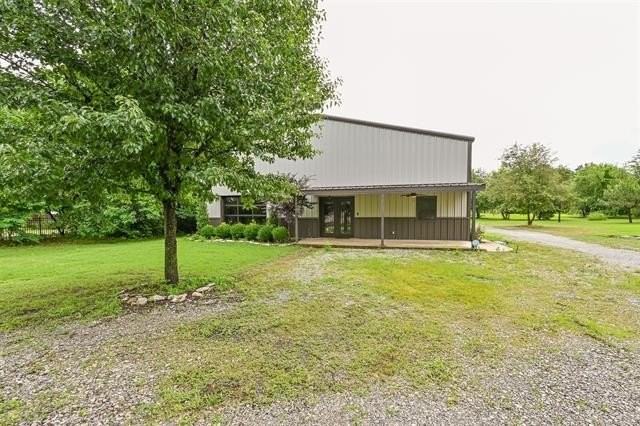 12837 S 193rd Avenue - Photo 5 of 50