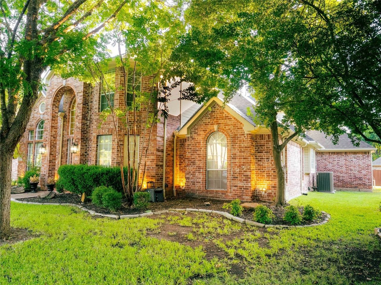 1107 Dunlay Ct - Photo 4 of 39