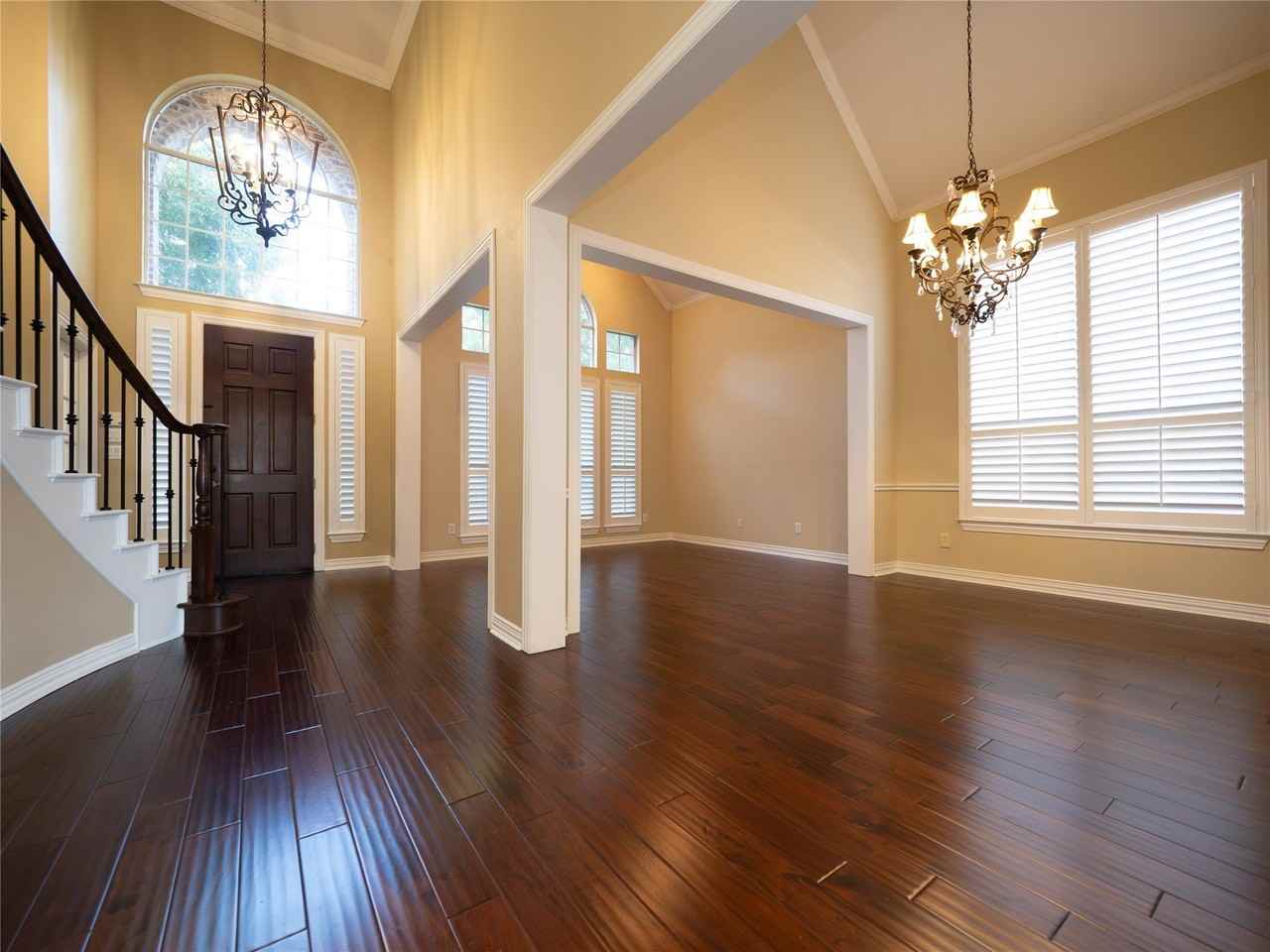 1107 Dunlay Ct - Photo 7 of 39