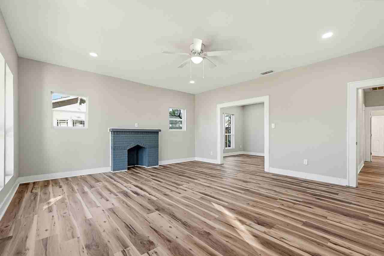1766 Sandefer St - Photo 6 of 38