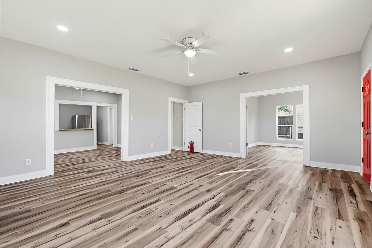1766 Sandefer St - Photo 7 of 38