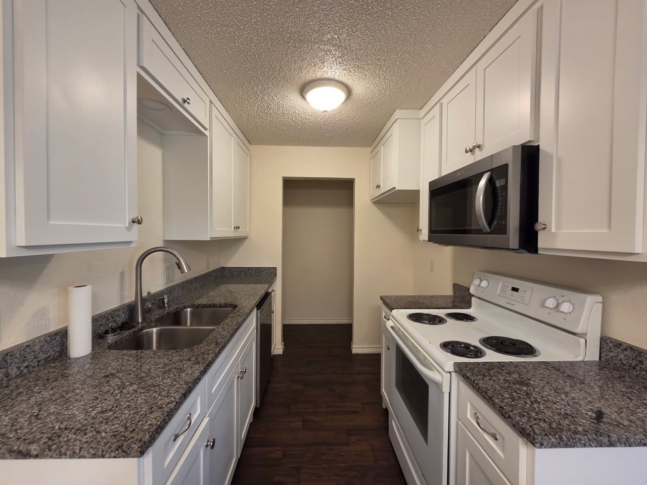 6499 Central Ave - Photo 6 of 10