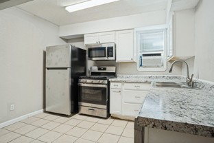 1001 W Elm St #102 - Photo 1 of 1