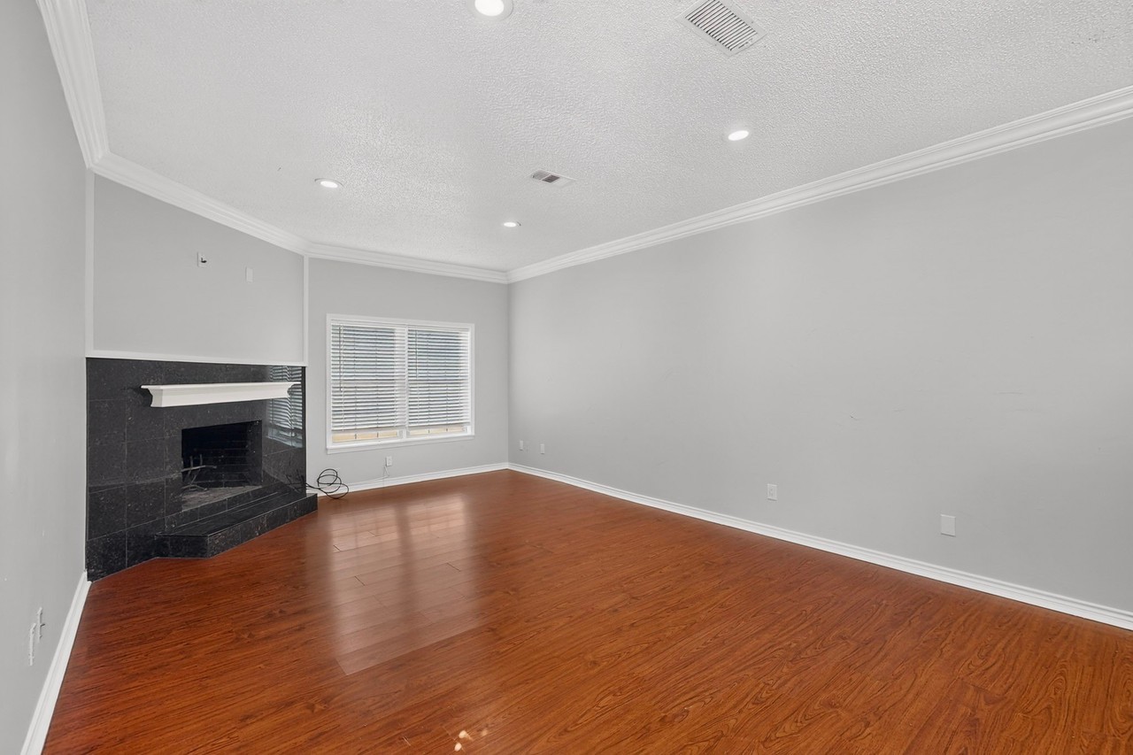 2213 Huskey St - Photo 6 of 40