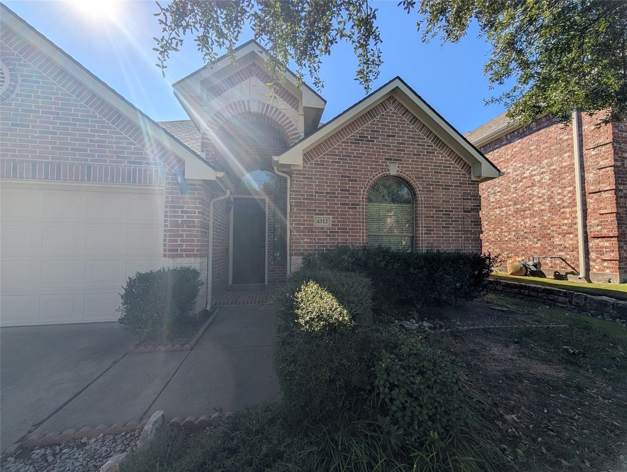 4312 Cannock Dr - Photo 2 of 33