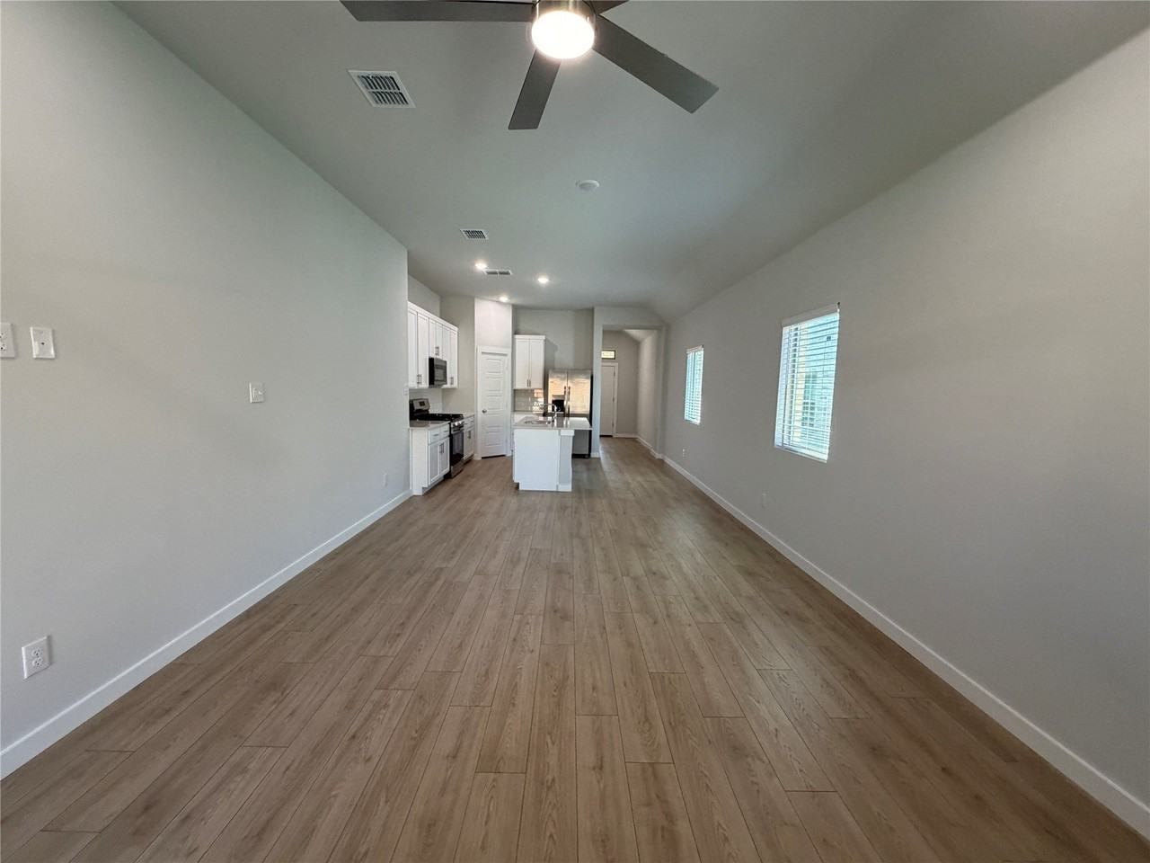 528 Green Gables Dr - Photo 2 of 16