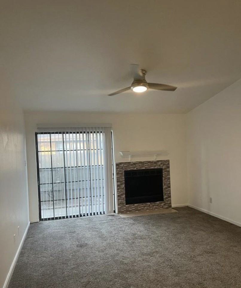 346 W Harwood Rd #A - Photo 3 of 9