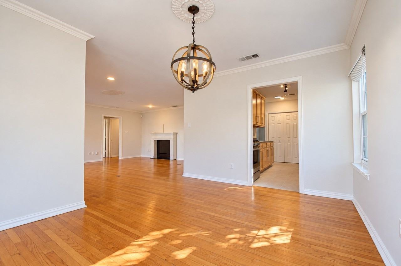 6050 Ellsworth Ave - Photo 6 of 23