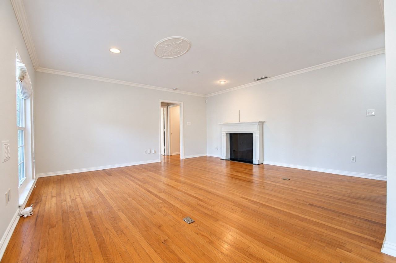 6050 Ellsworth Ave - Photo 7 of 23