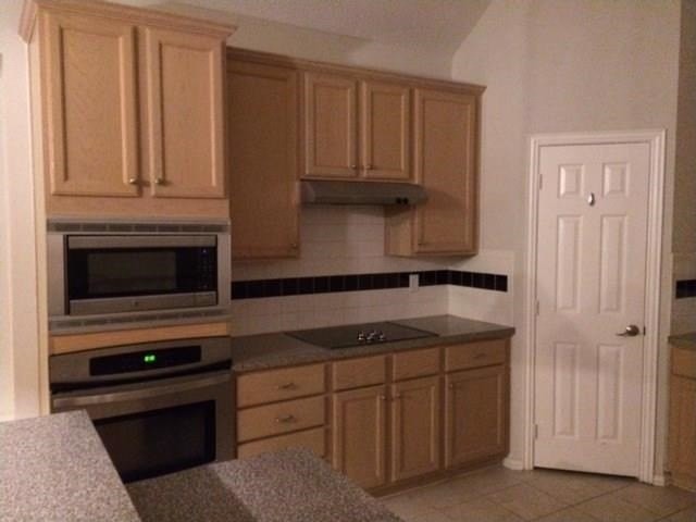 8609 Ironwood Dr - Photo 2 of 12