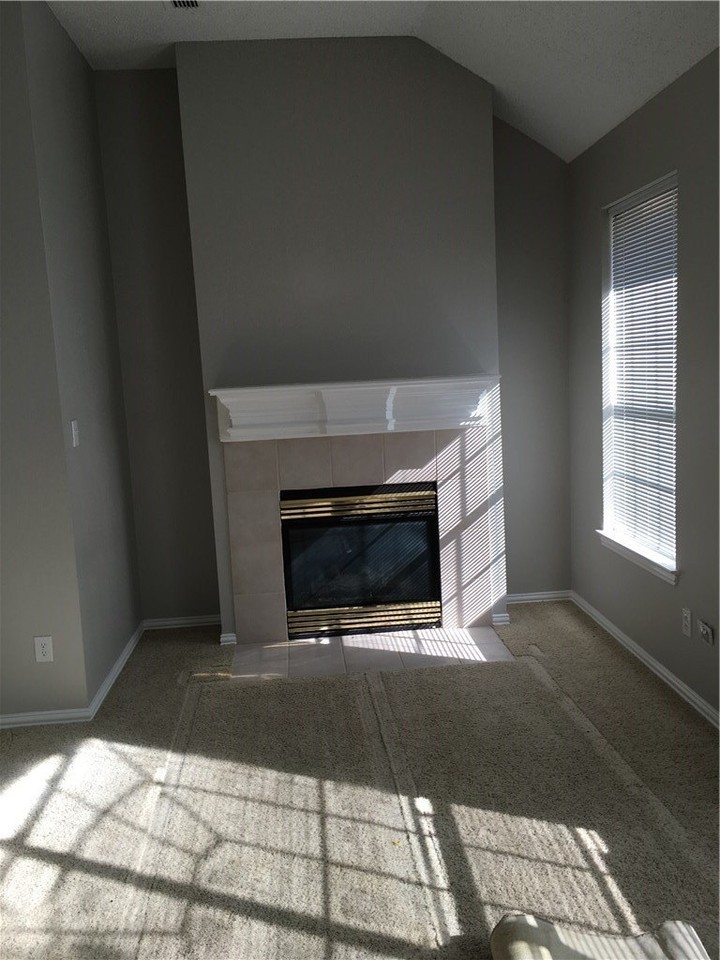 8609 Ironwood Dr - Photo 3 of 12