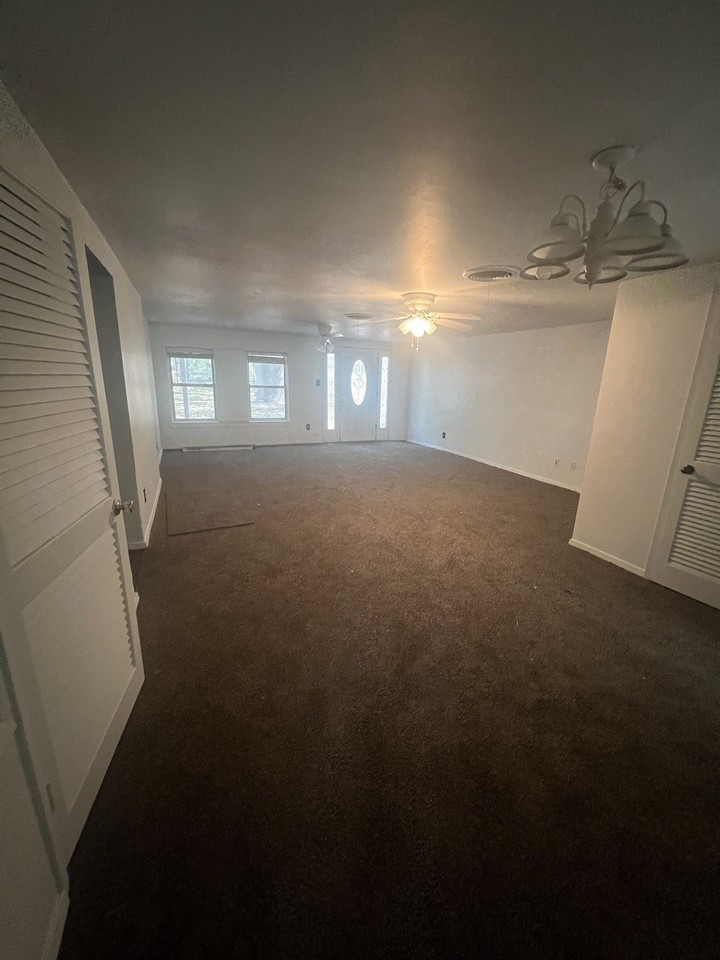 234 William St - Photo 4 of 11