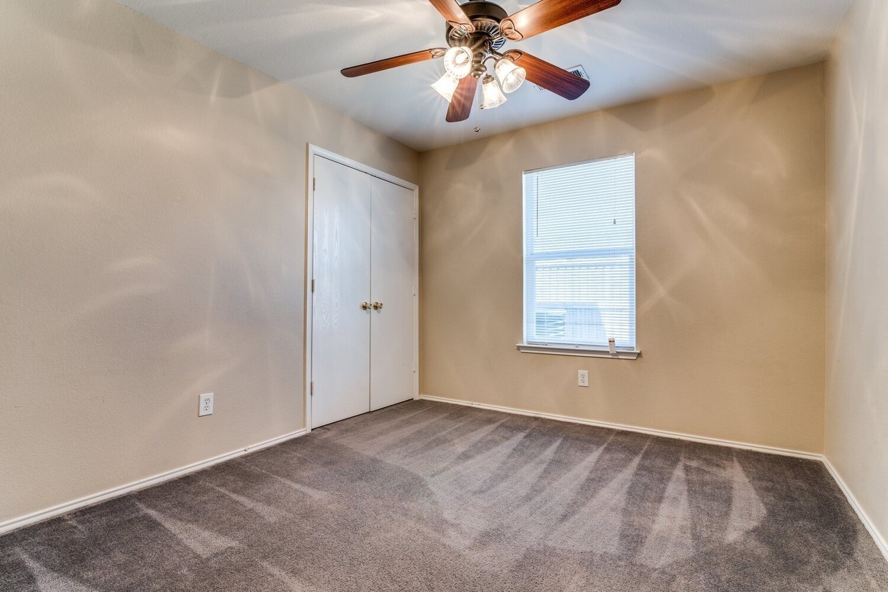 812 Cooper Ln - Photo 6 of 12