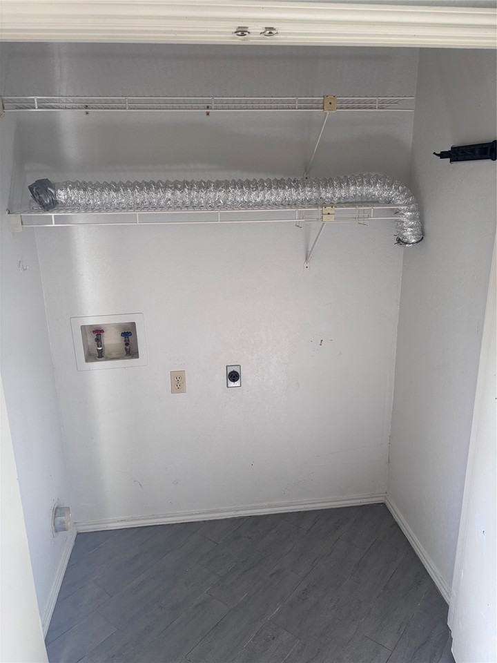 111 Glade Shadow Dr - Photo 4 of 16
