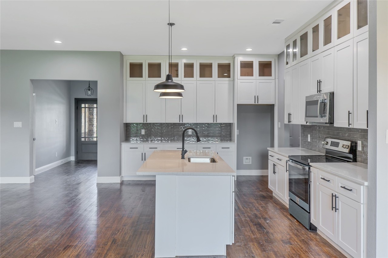 10560 Lago Vis - Photo 7 of 31