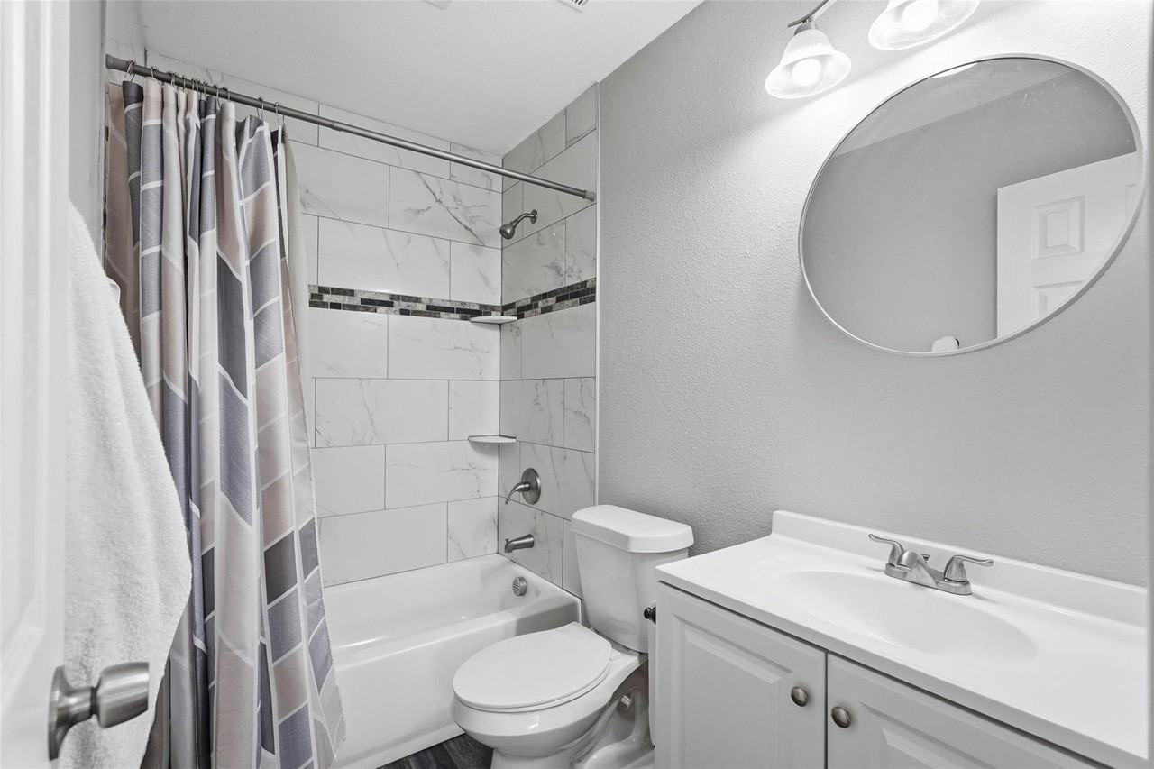2637 Pine St - Photo 4 of 8