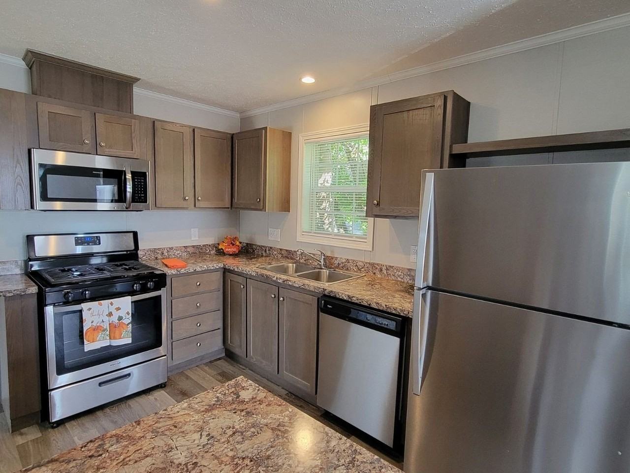 5580 Driftwood Ct #188 - Photo 3 of 17