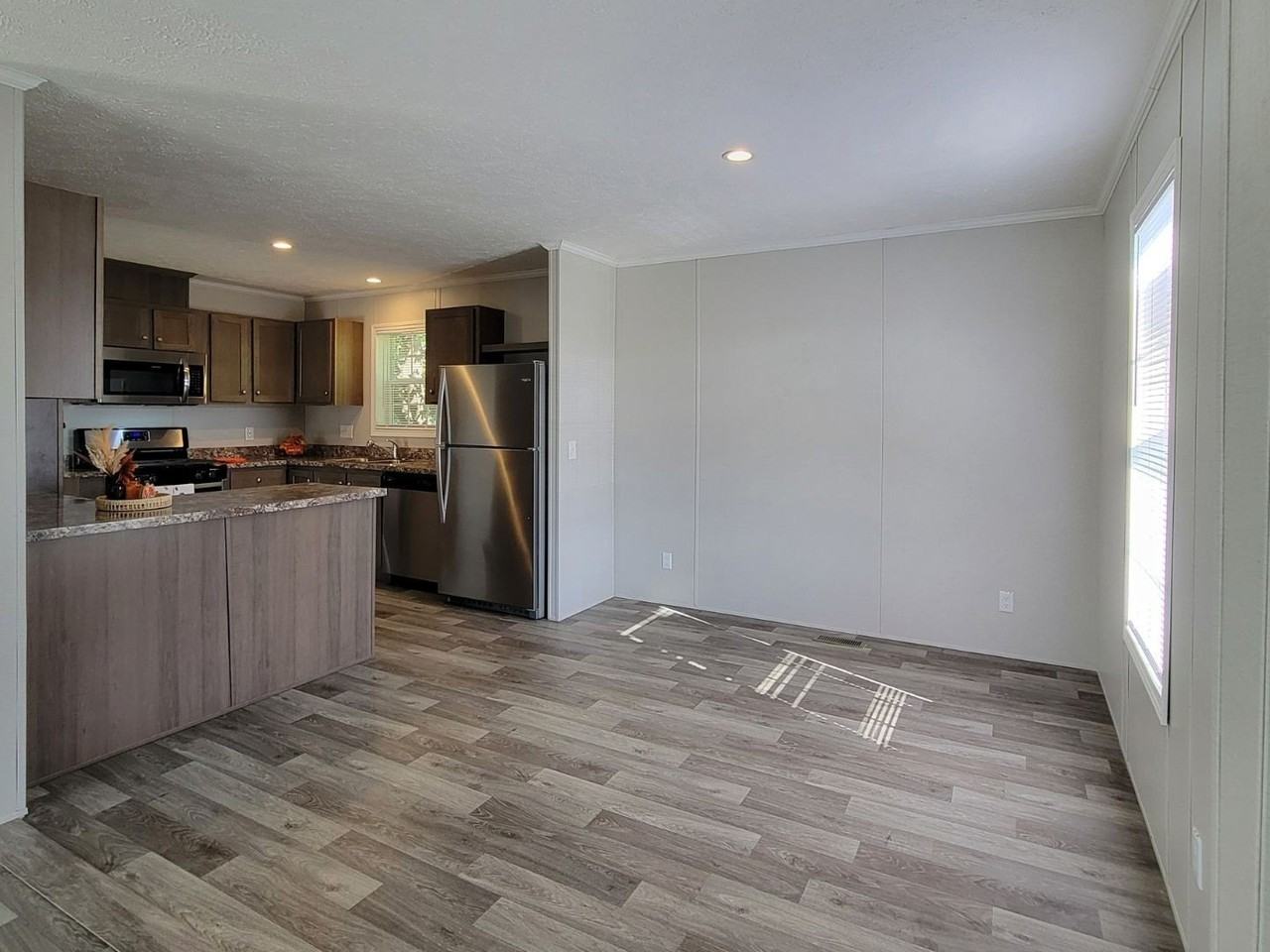 5580 Driftwood Ct #188 - Photo 6 of 17