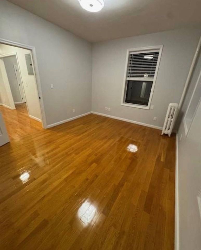 2812 24th Ave - Photo 3 of 5