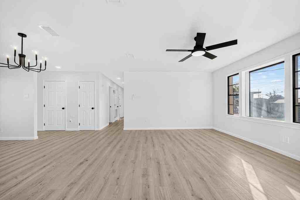 4206 San Jacinto St - Photo 6 of 50