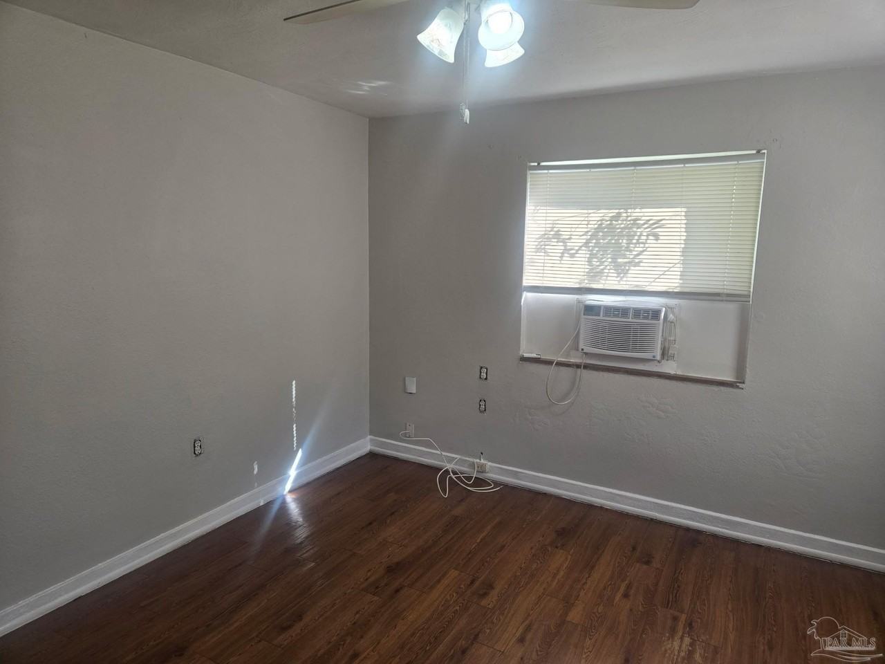 4 Rowland Ct #A - Photo 3 of 7