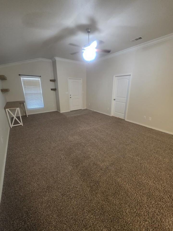 1518 Brand Ln - Photo 5 of 27