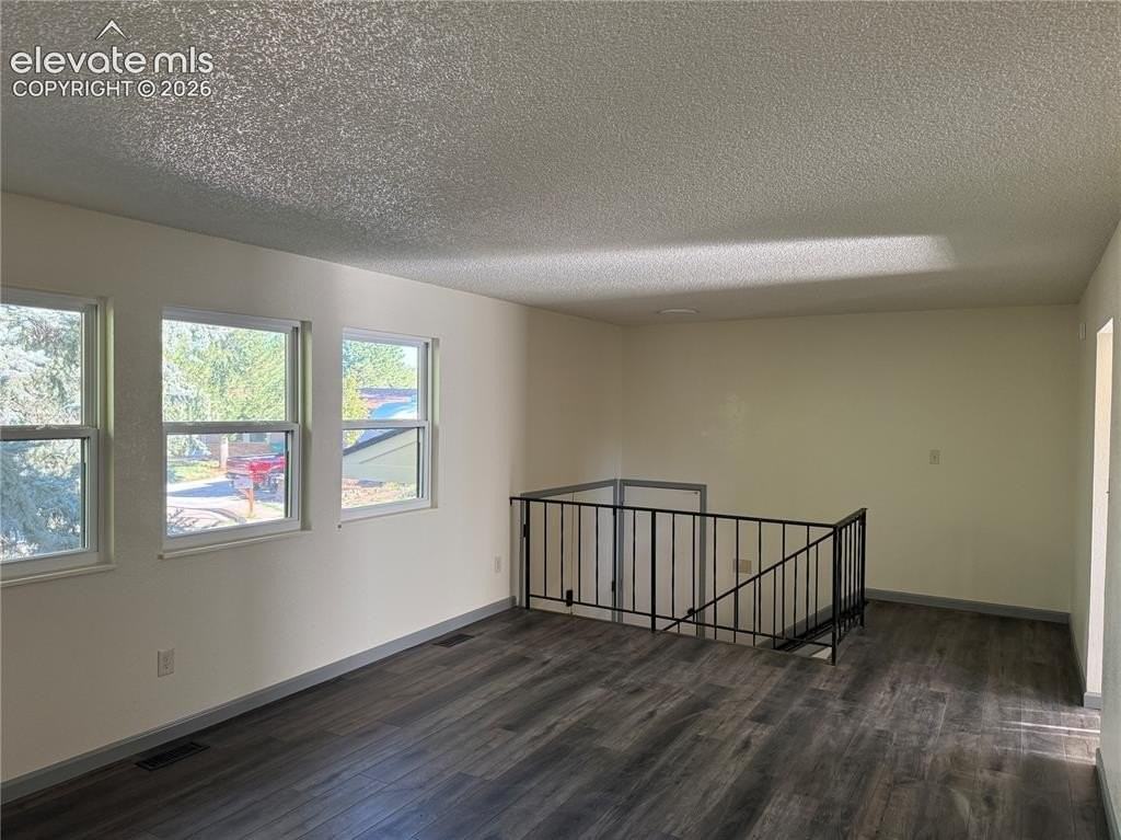 7317 Liberty Ct - Photo 5 of 37