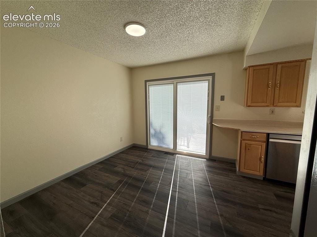 7317 Liberty Ct - Photo 7 of 37