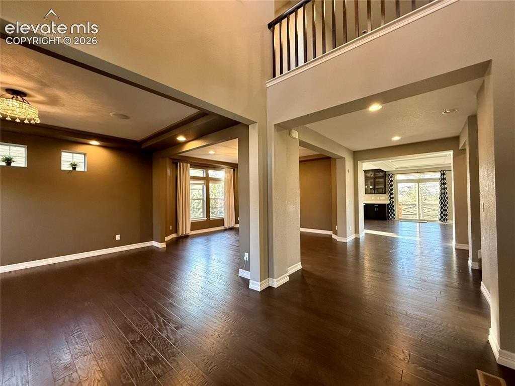 8472 Boulder Banks Ct - Photo 4 of 38