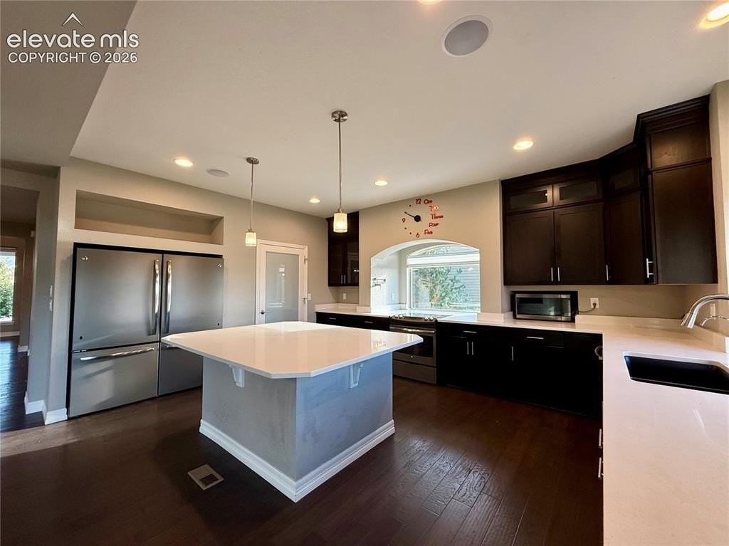 8472 Boulder Banks Ct - Photo 6 of 38