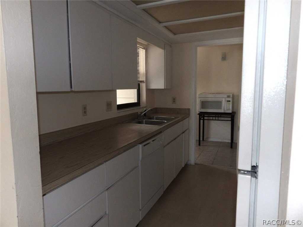 95 E Hartford St #2A - Photo 5 of 14