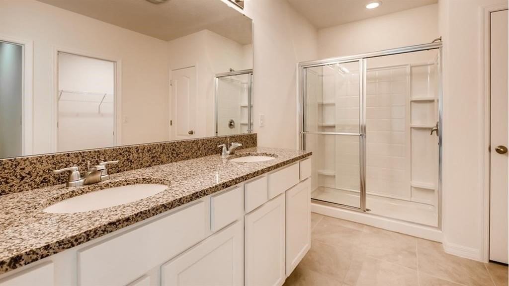 2220 Arlington Dr Sw - Photo 4 of 7