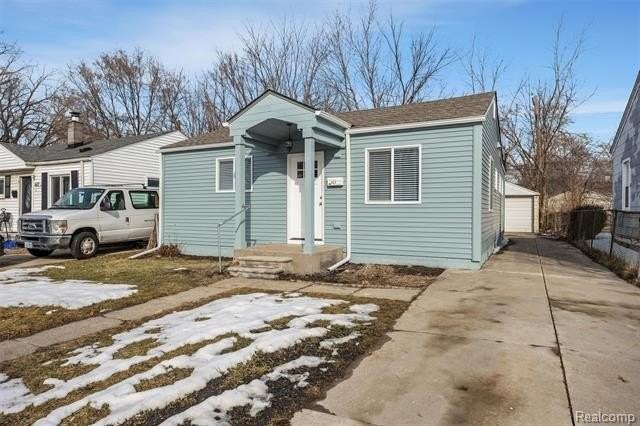 623 E Brockton Ave - Photo 2 of 15