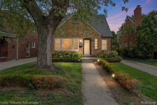 410 Catalpa Dr - Photo 1 of 1