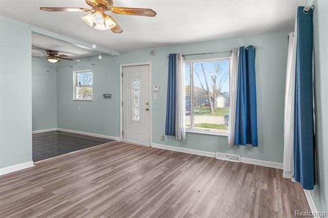 3912 Ziegler St - Photo 6 of 27