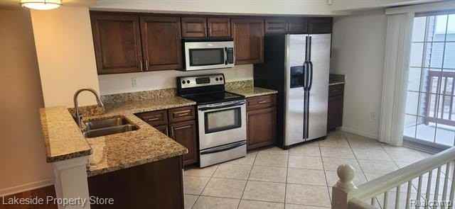 14102 Lakeside Blvd N - Photo 3 of 17