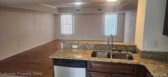 14102 Lakeside Blvd N - Photo 5 of 17