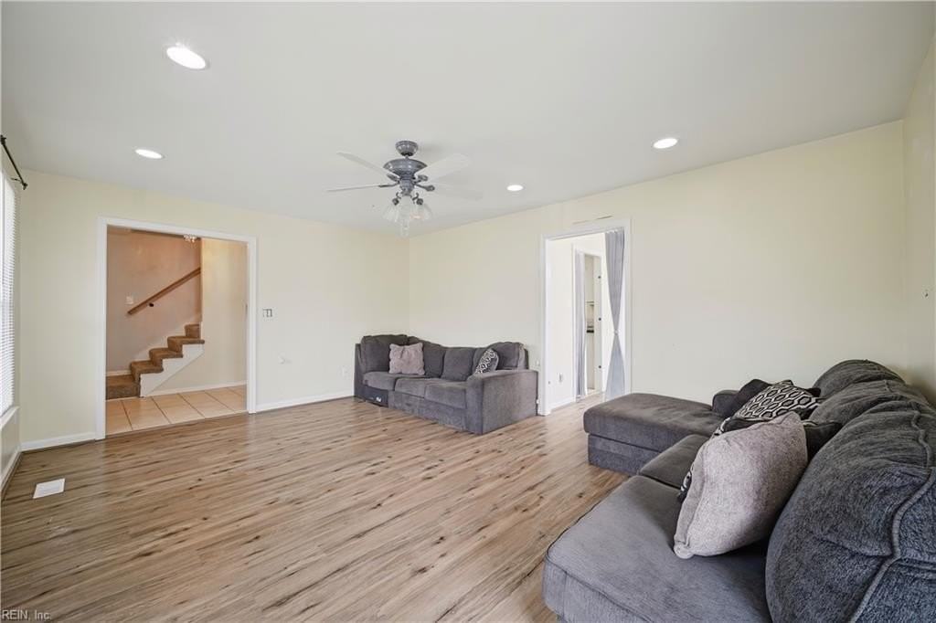 3404 Winterhawk Ct - Photo 3 of 25