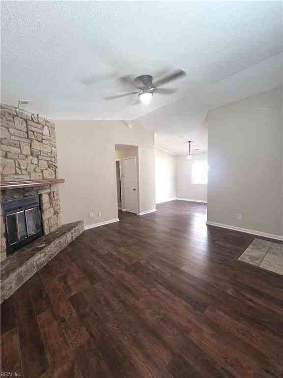 3850 Sugar Creek Cir - Photo 4 of 15