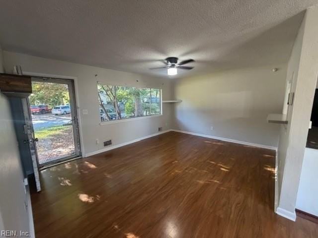 524 Rose Marie Ave - Photo 3 of 24