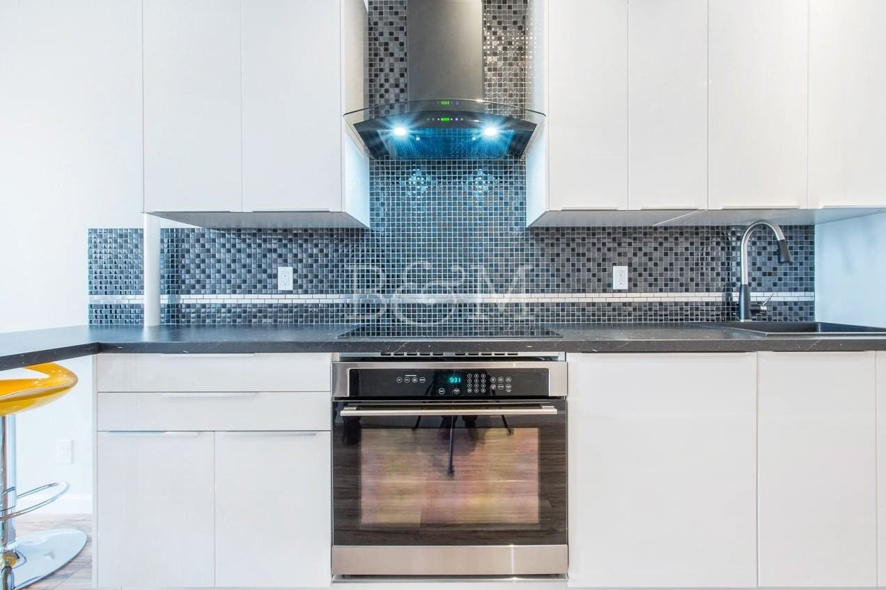 106 Eckford St #1L - Photo 3 of 11