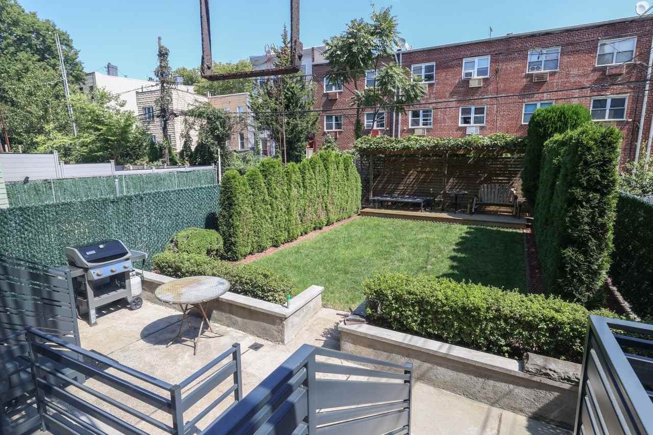 106 Eckford St #1L - Photo 7 of 11